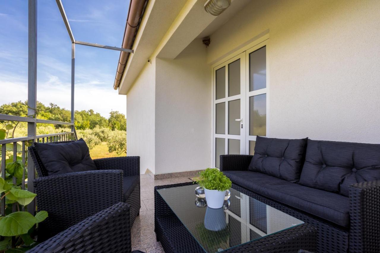 Apartments Sara Milohnici 外观 照片
