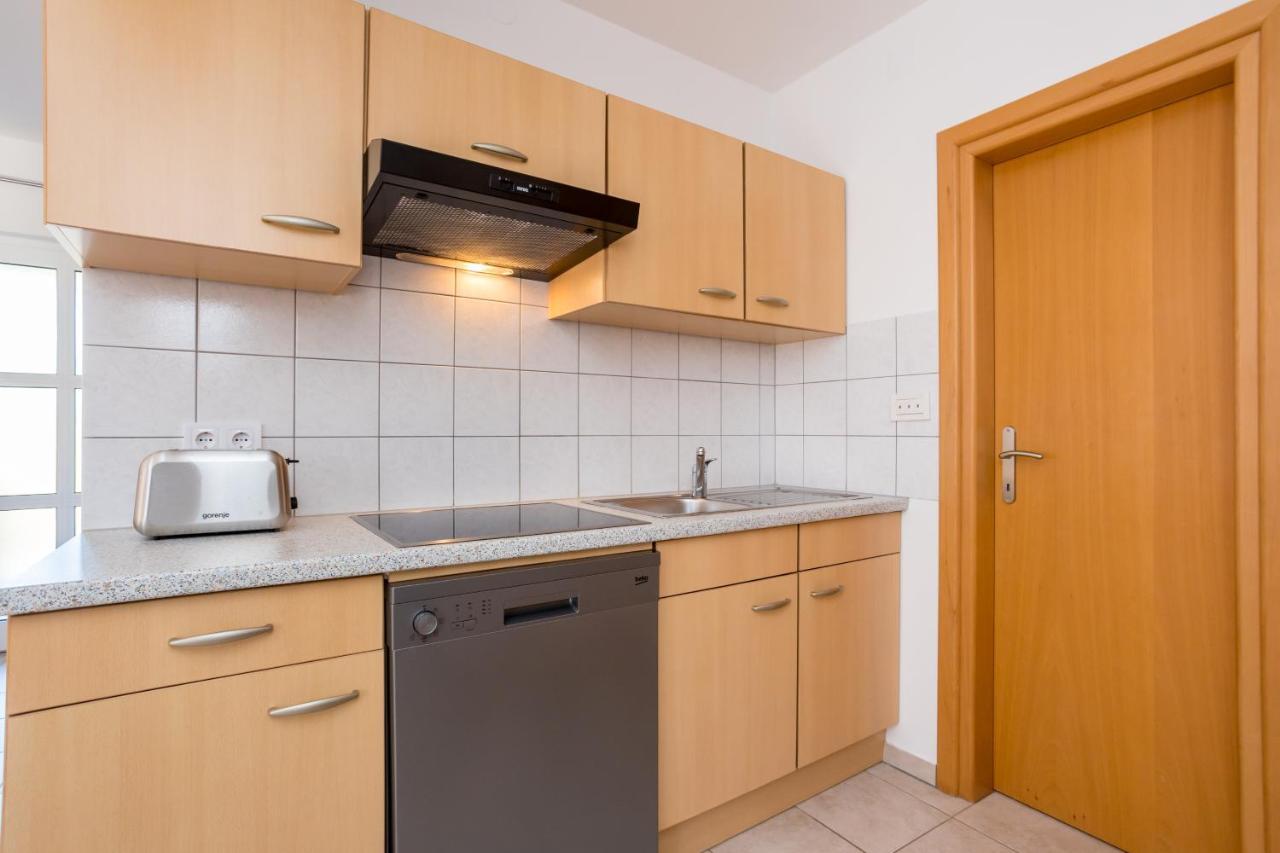 Apartments Sara Milohnici 外观 照片