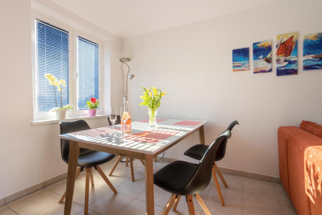 Apartments Sara Milohnici 外观 照片